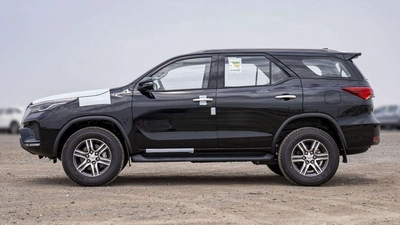 Toyota Fortuner EXR-7