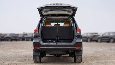 Toyota Fortuner EXR-8