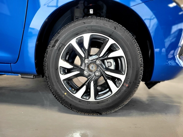 Suzuki Swift GLX 2026 Dual Tone