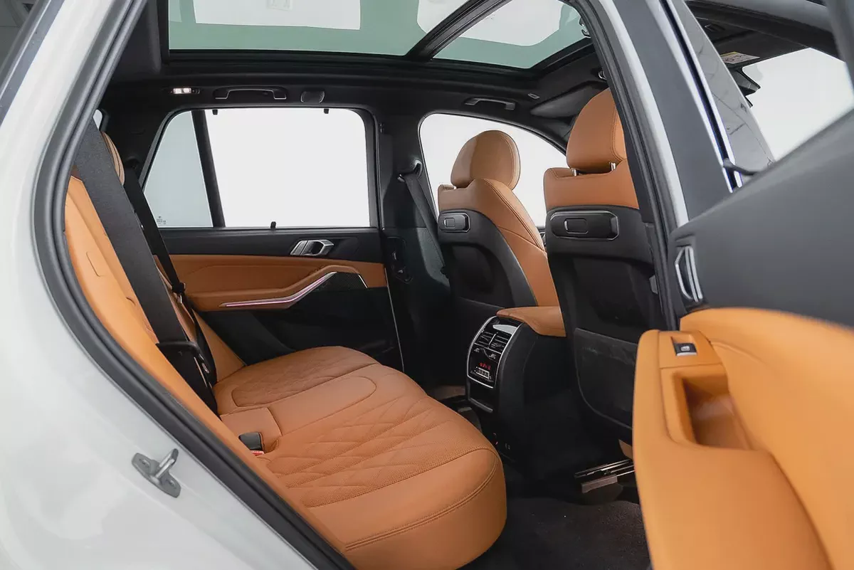 AED 5,399 / 60 months | 0% DP | 2024 BMW X5 40i M-Sport / BMW Warranty | Full Service History-12-12