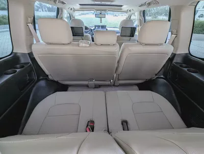 Toyota Land Cruiser 2011 GCC Facelifted To 2025 Premium Condition Daily Use Car Perfect For Family-9