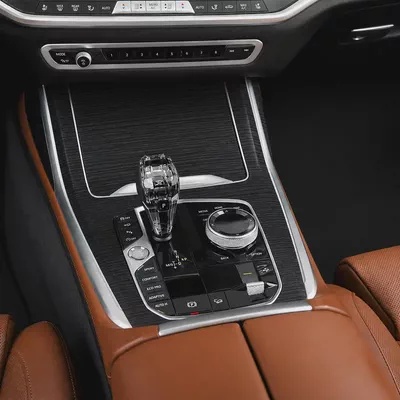 AED 5,557 P.M • 0% Downpayment • BMW X7 M50i • 1 Year Warranty-8