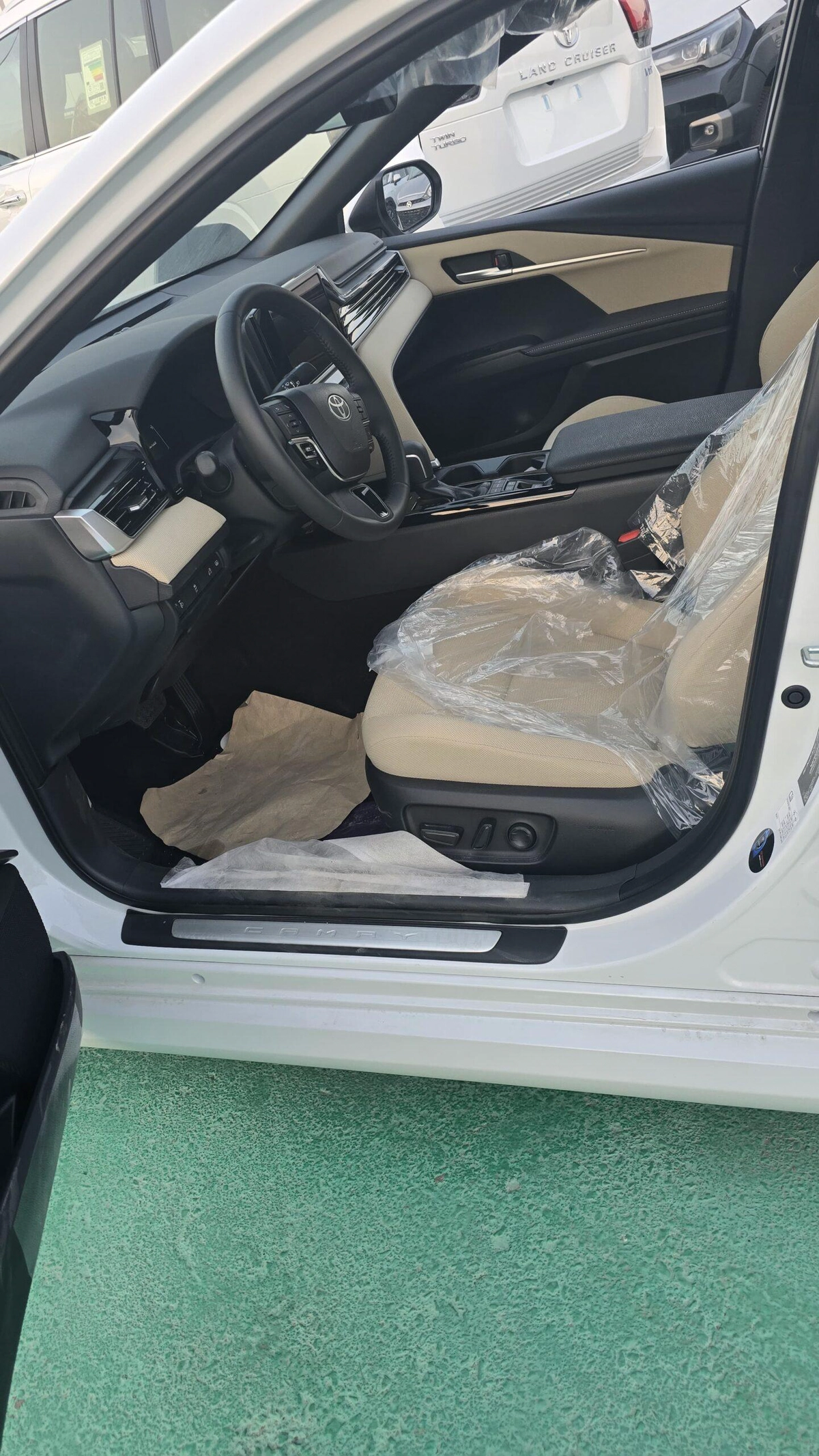 TOYOTA CAMRY LE 2.5L HYBRID 2026 – GCC SPECIFICATION-3-3