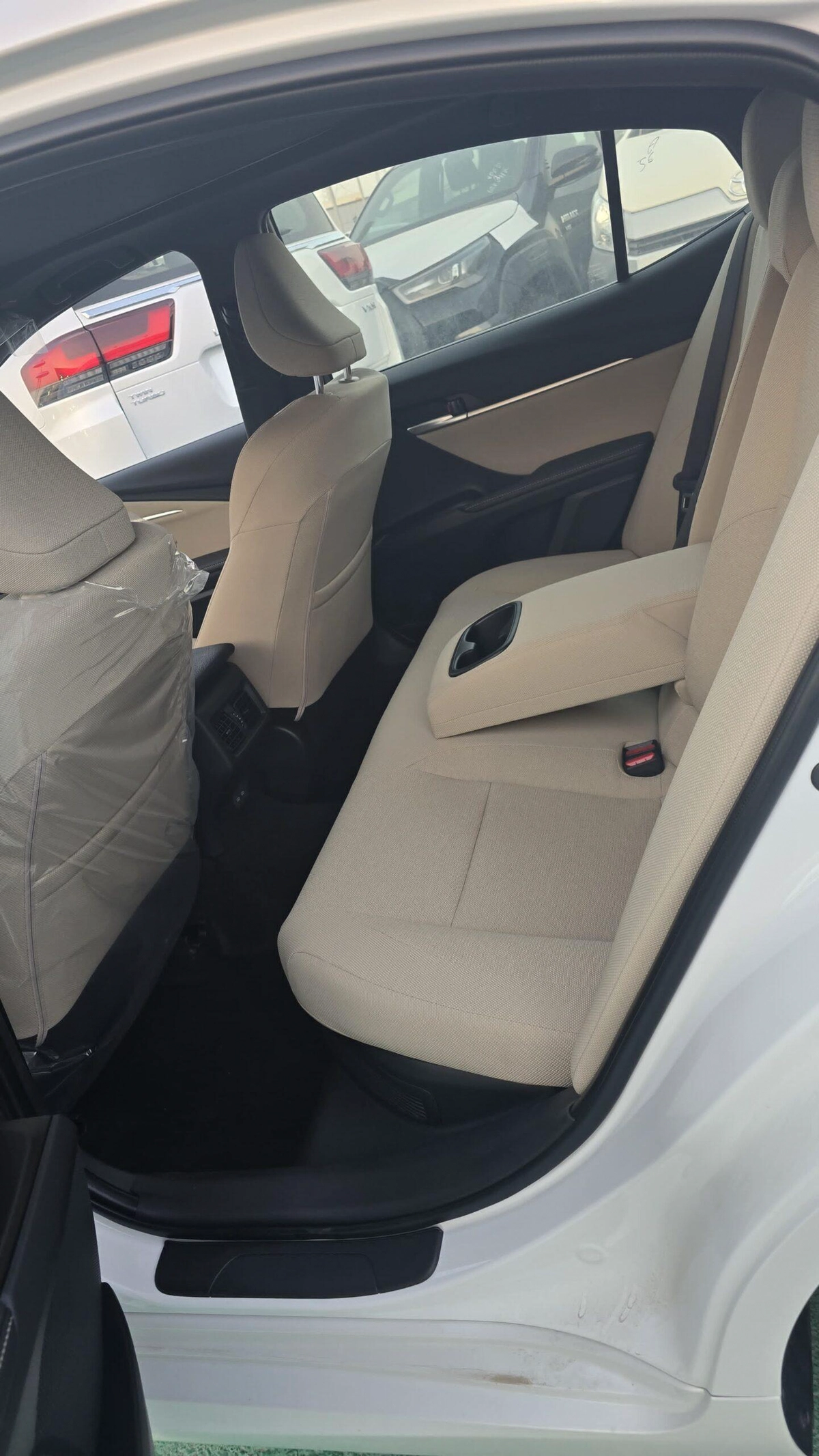 TOYOTA CAMRY LE 2.5L HYBRID 2026 – GCC SPECIFICATION-7-7