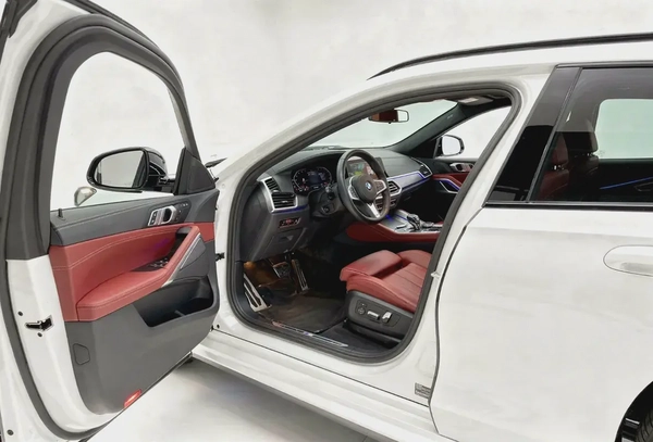 AED 4,406 P.M l 0% Downpayment l M-Sport l Agency Warranty and Service Contract