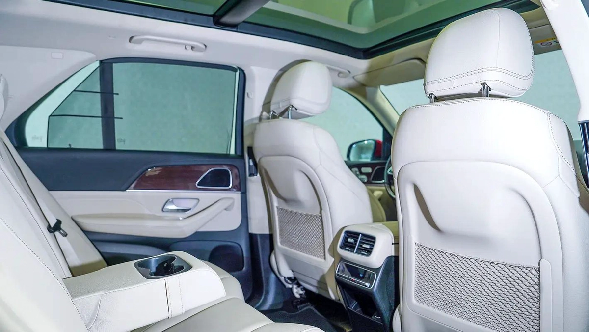 UAEs Very Best Example | 2 Years Free Servicing | AED 3,523 Per Month-10-10
