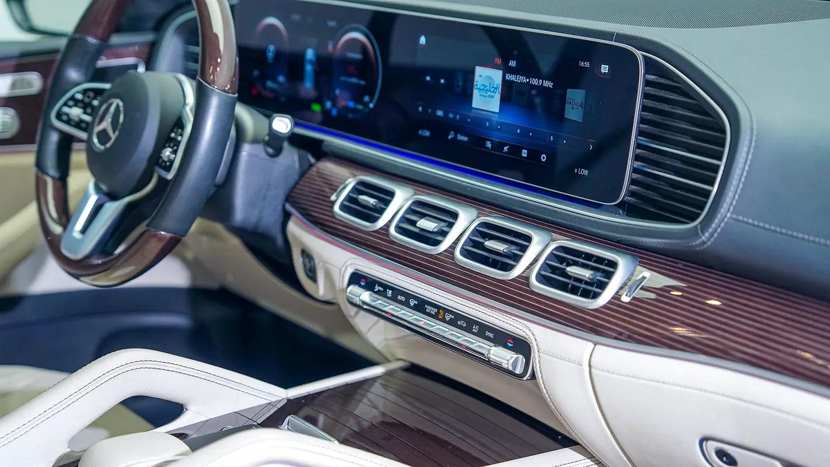 UAEs Very Best Example | 2 Years Free Servicing | AED 3,523 Per Month-5-5