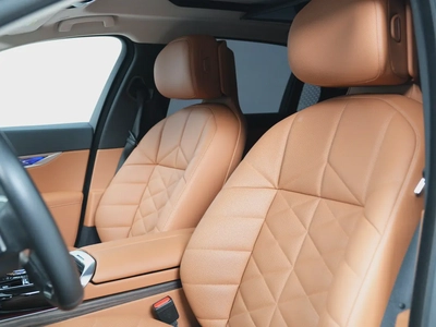 BMW 7-Series 735i 2025 GCC Specs-10