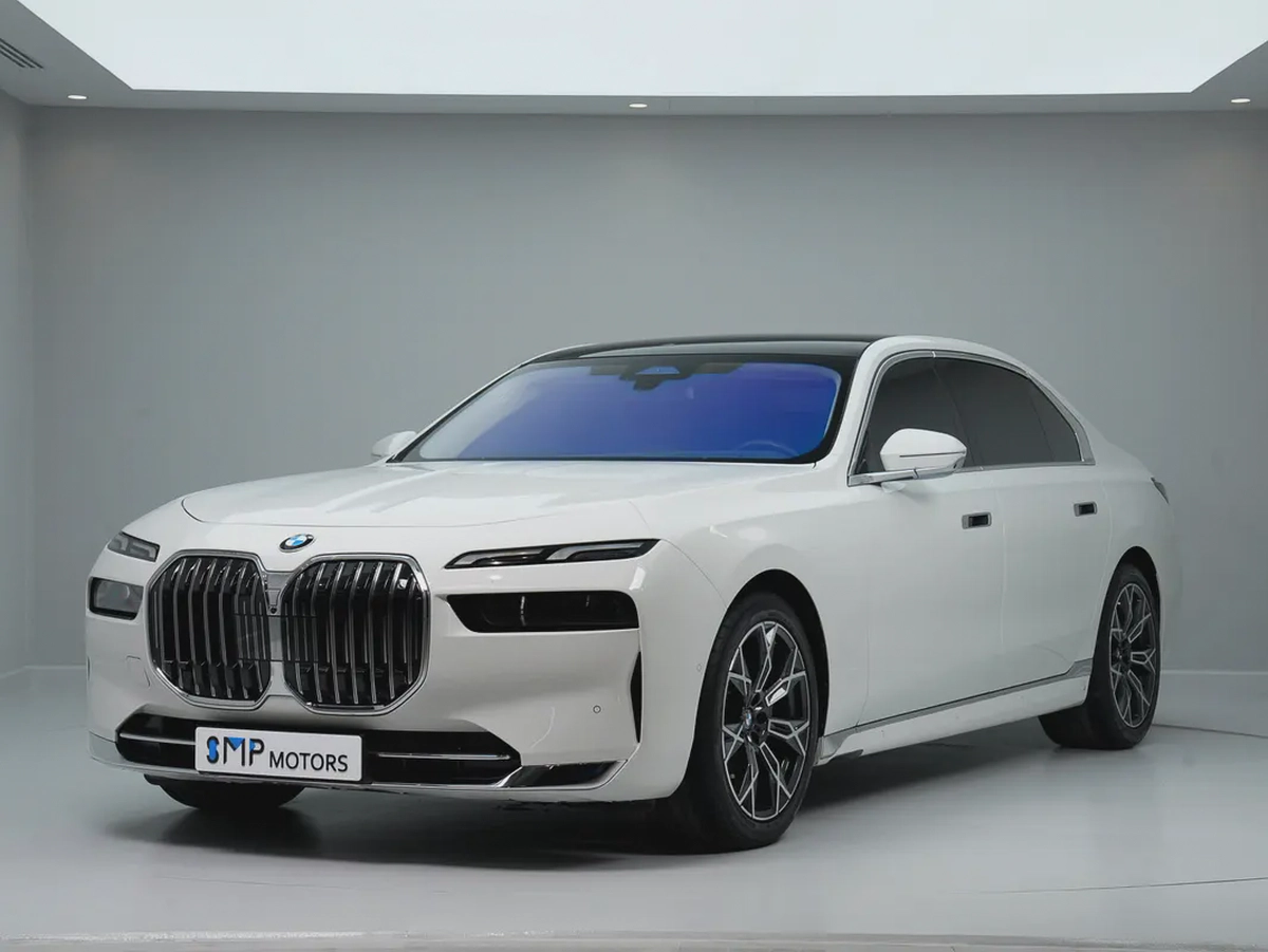 BMW 7-Series 735i 2025 GCC Specs