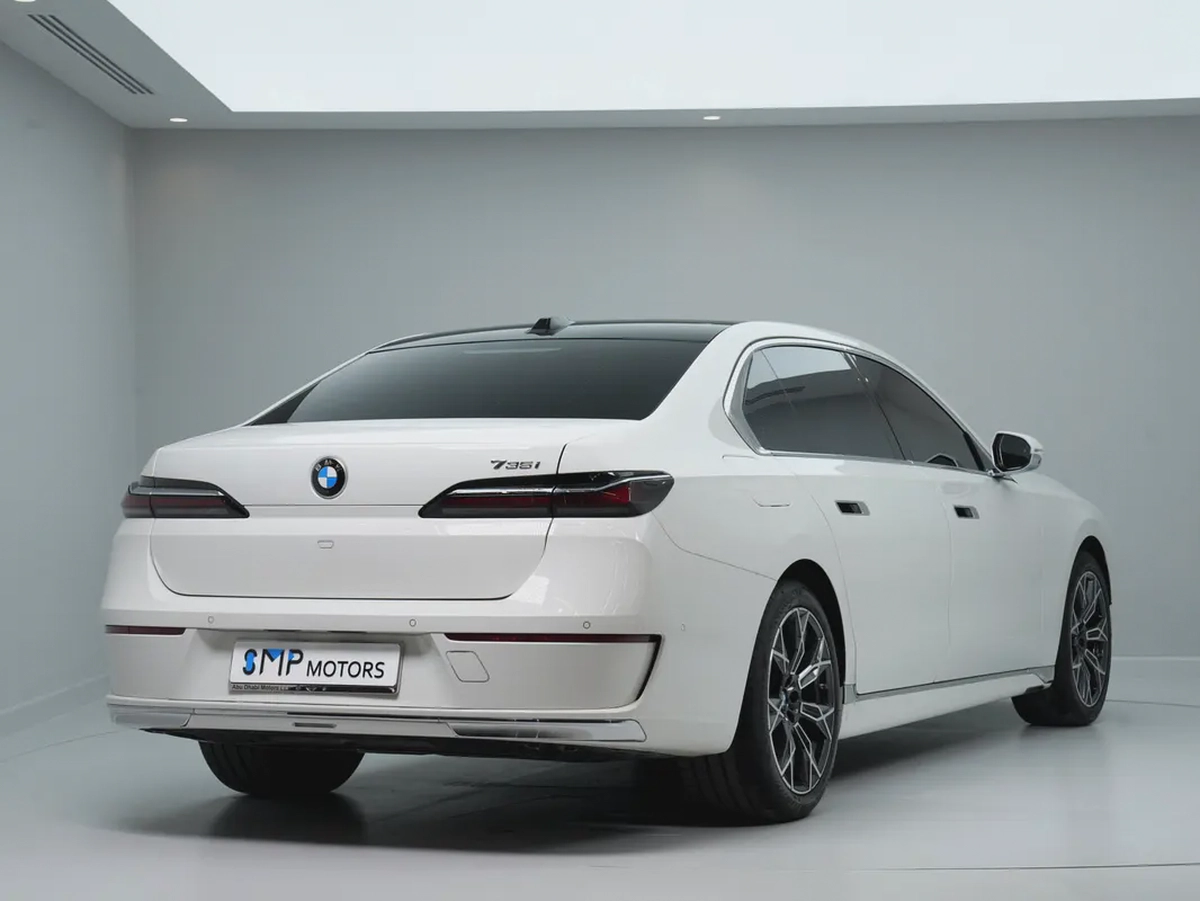 BMW 7-Series 735i 2025 GCC Specs-4-4