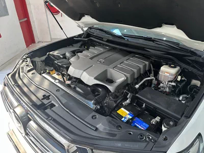 2021 Toyota Land Cruiser GXR Grand Touring 4.6L V8 // EMI Starts from 3,900 AED-5