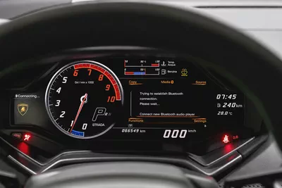2018 LAMBGORGHINI HURACAN LP 610 WITH BODY KIT PERFORMANTE GCC ONLY 67000 KM-14