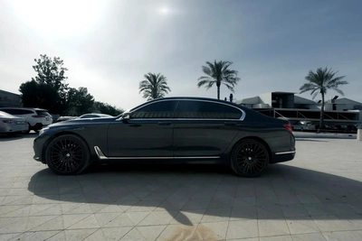 BMW 750Li xDrive 2018 GCC Specs - Pristine Condition-17