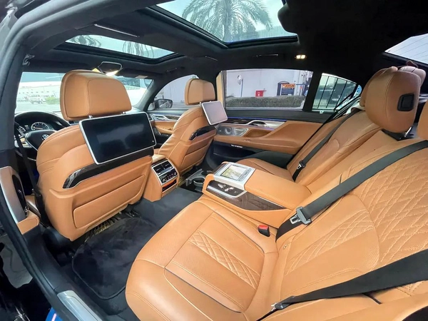 BMW 750Li xDrive 2018 GCC Specs - Pristine Condition