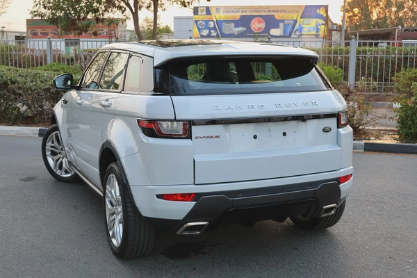EVOQUE ( R-DYNAMIC ) - GCC SPECS - UNDER WARRANTY - ACCIDENT FREE - FULL SERVICE HISTORY -