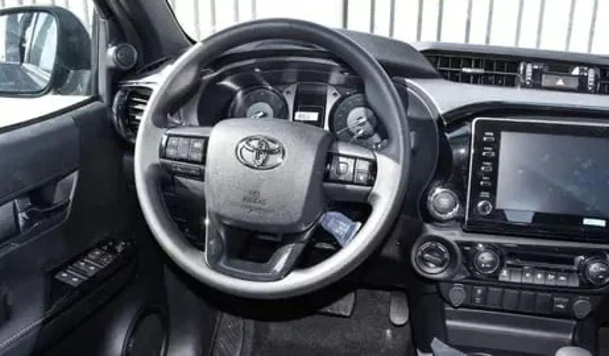 Toyota Hilux Adventure 4.0L-9-0