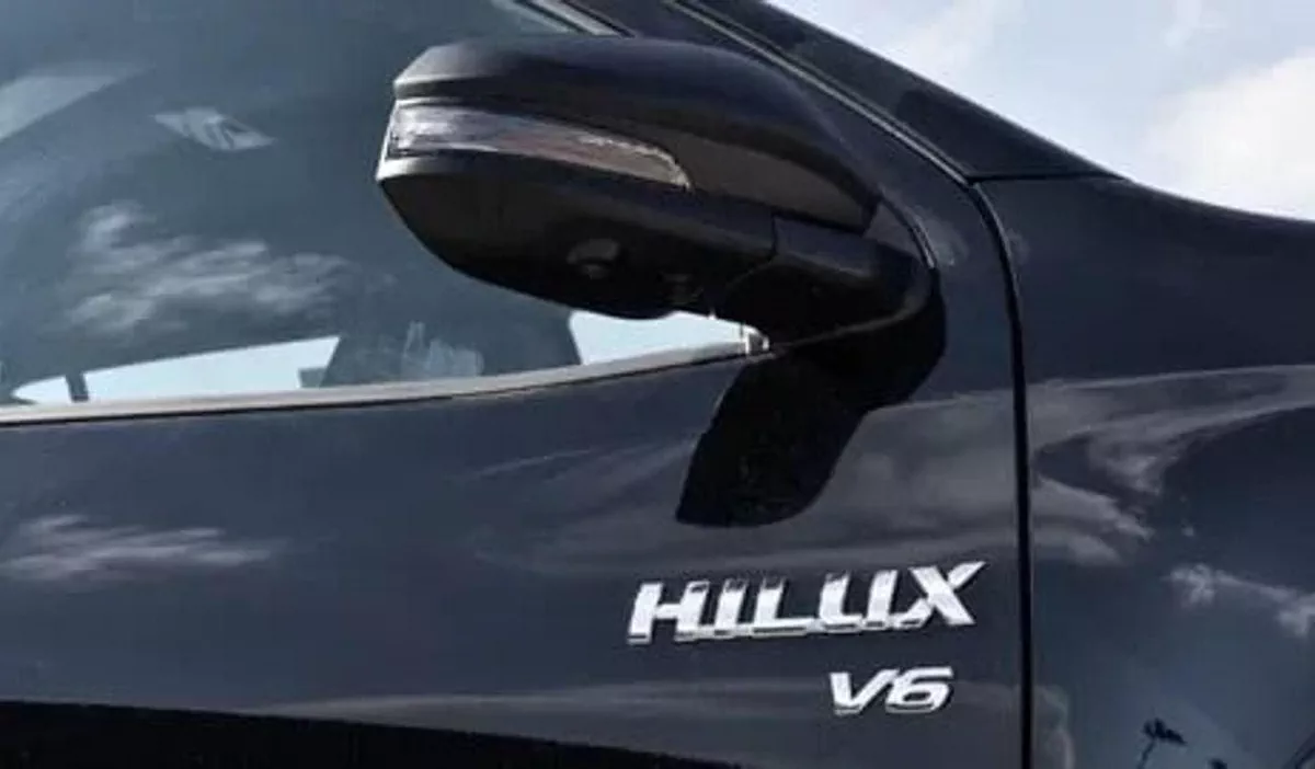 Toyota Hilux Adventure 4.0L-10-0