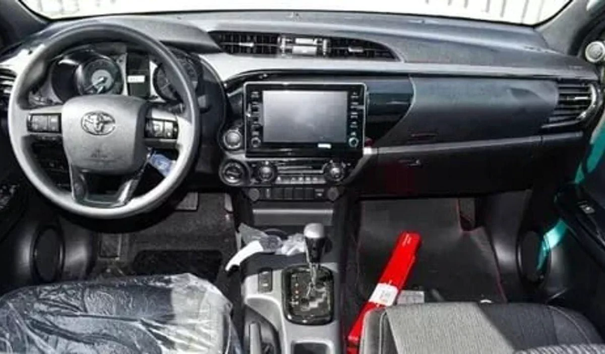 Toyota Hilux Adventure 4.0L-5-0