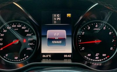 Mercedes-Benz V-Class V 250-8