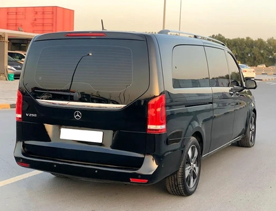 Mercedes-Benz V-Class V 250-6