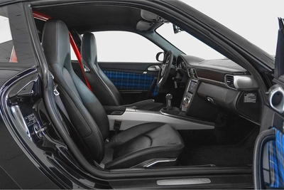 CASH ONLY: 259,000 AED | 2007 Porsche 911 Carrera 4 S Manual / Half Cage-7