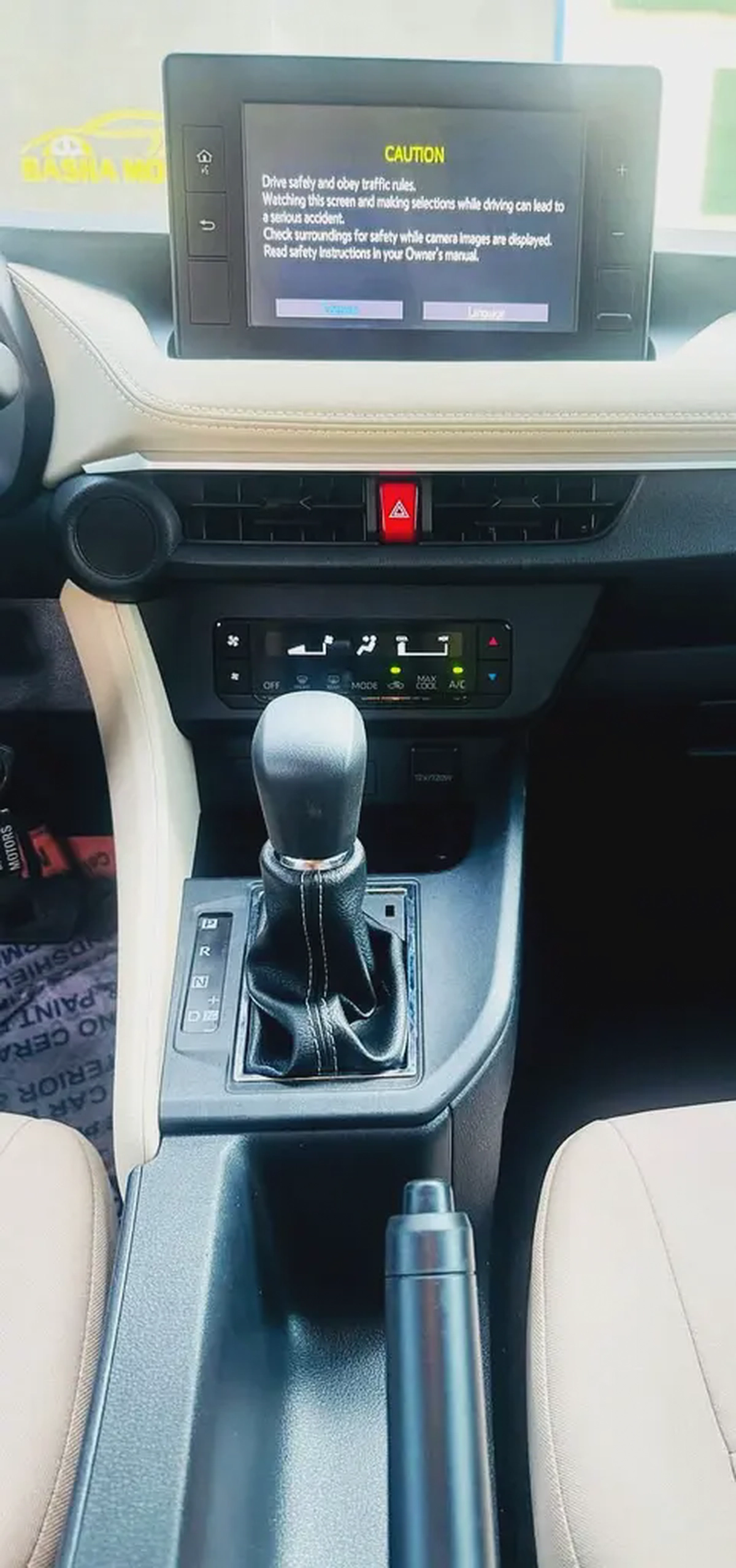 TOYOTA YARIS 2023-7-7