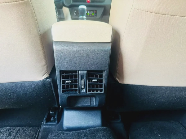 TOYOTA YARIS 2023