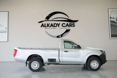 NISSAN NAVARA 2.5 PETROL XE 4X2 MT SC PLUS-21