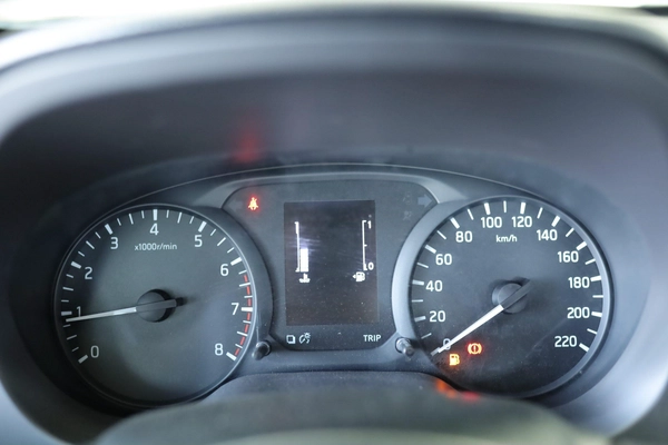 NISSAN NAVARA 2.5 PETROL XE 4X2 MT SC PLUS