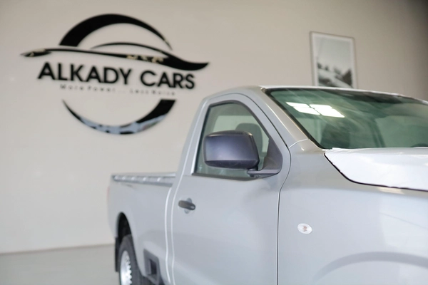NISSAN NAVARA 2.5 PETROL XE 4X2 MT SC PLUS