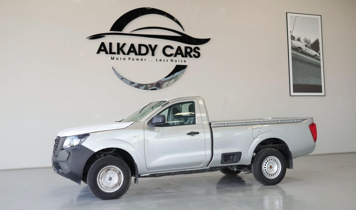 NISSAN NAVARA 2.5 PETROL XE 4X2 MT SC PLUS-1-1