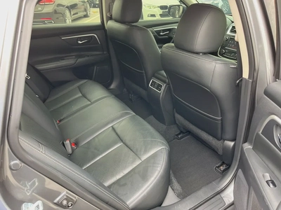 Nissan Altima SL 2017 - Korean Specs - Excellent Condition-9