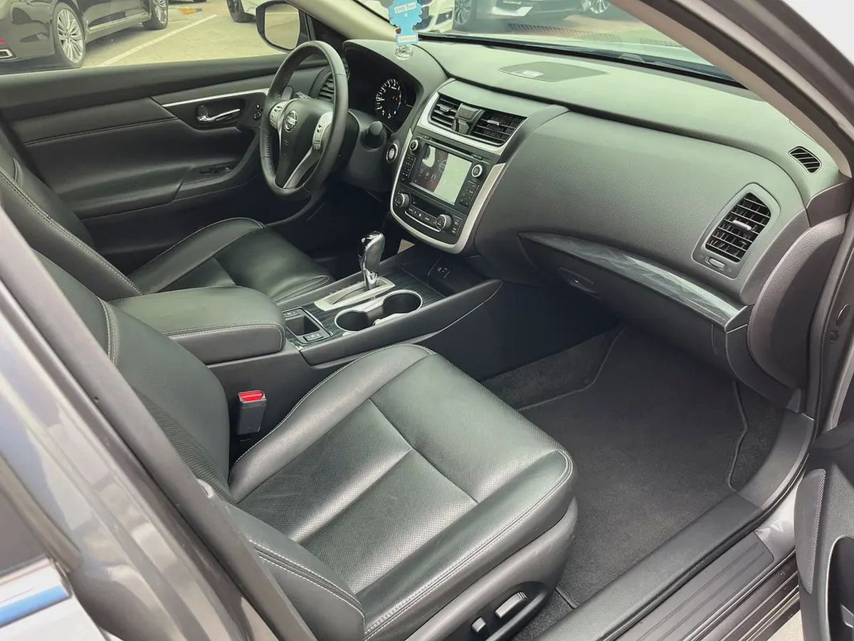 Nissan Altima SL 2017 - Korean Specs - Excellent Condition-6-6