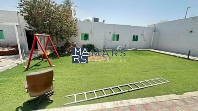 Spacious 8BHK Villa for Rent | 13000 Sqft | Prime Location in Al Khazamia, Sharjah-0