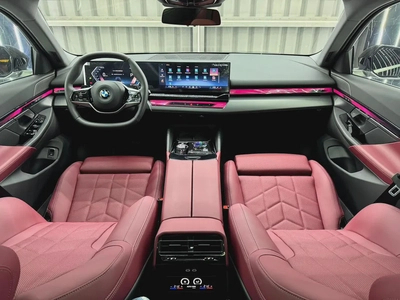 Exclusive offer | LOW Mileage | GCC | Luxury Sedan | AGMC Warranty 2028 | AGMC Service 2028-15