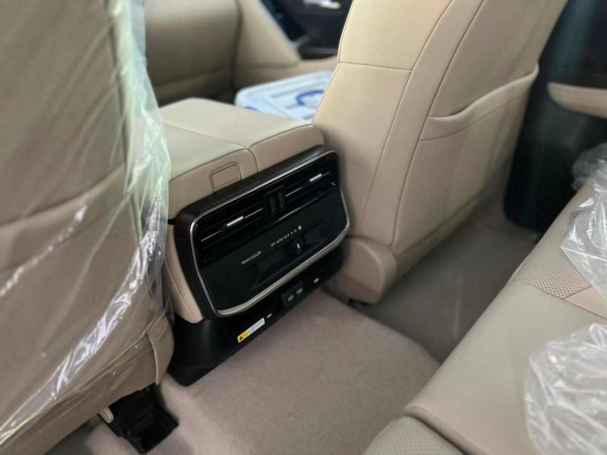 Toyota Land Cruiser GXR EXPORT ONLY - 2026 LC300 4.0L (GCC Specification)-14-0