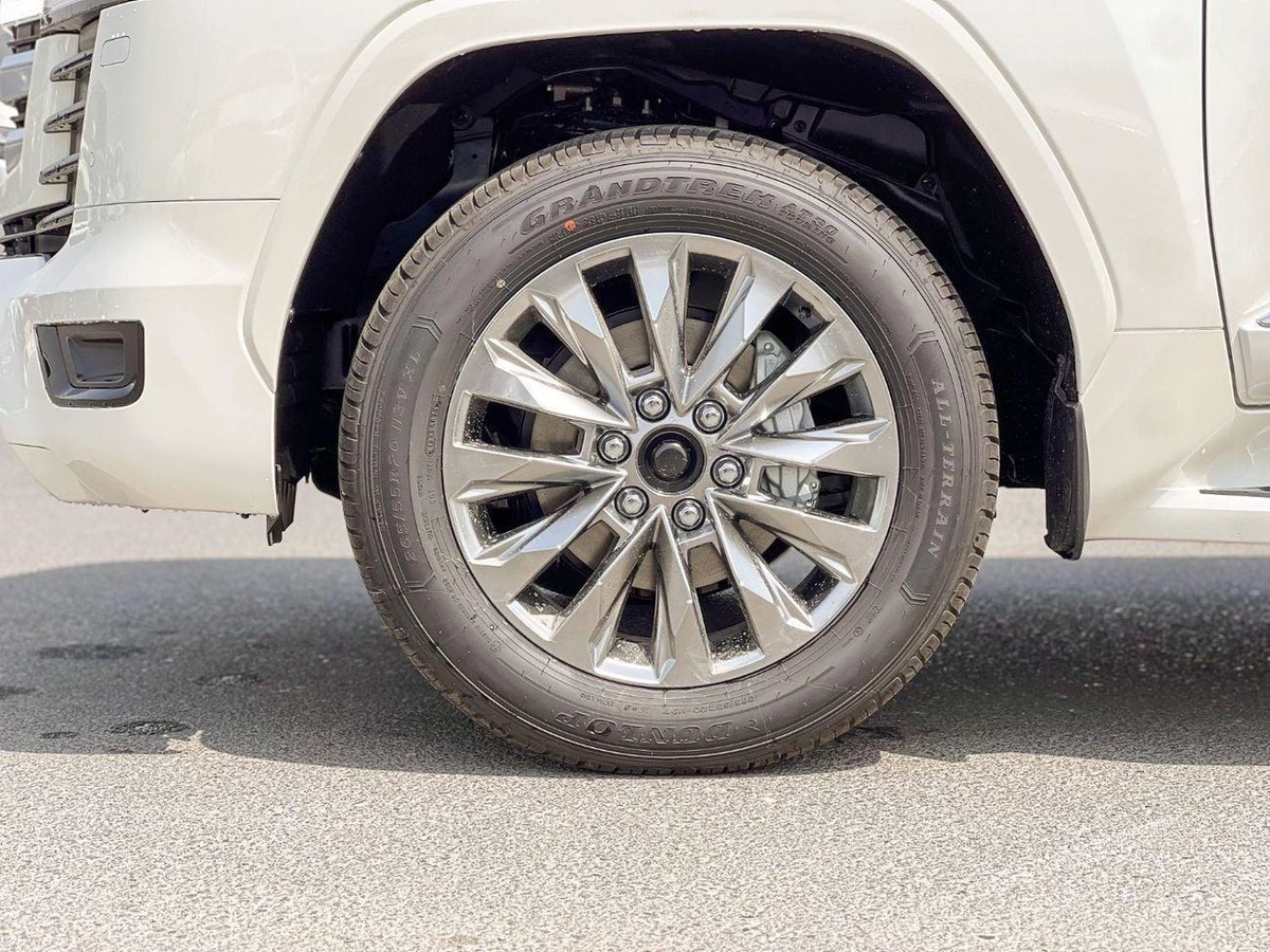 Toyota Land Cruiser GXR EXPORT ONLY - 2026 LC300 4.0L (GCC Specification)-8-0