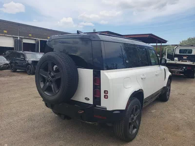 Clean Title | Land Rover Defender 110 X-Dynamic SE P400 2022-4