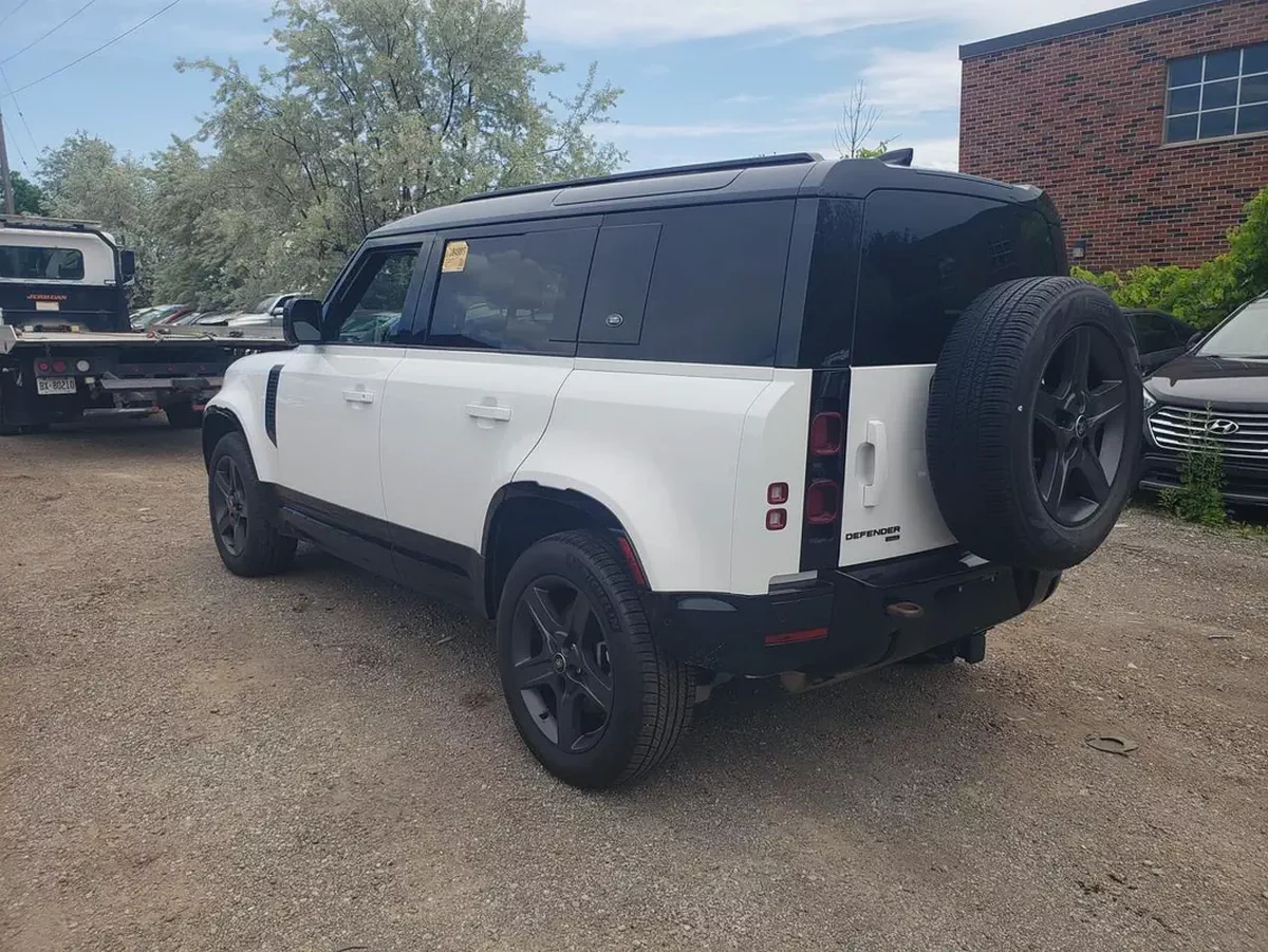 Clean Title | Land Rover Defender 110 X-Dynamic SE P400 2022-5-5