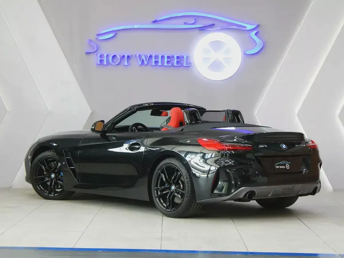 BMW Z4 2022 for 125,000.00 AED-4-4