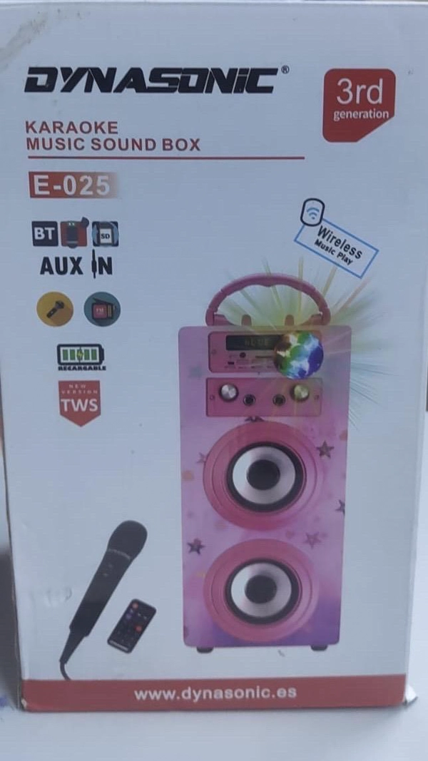 dynosonic brand new speakers with 2 microphones