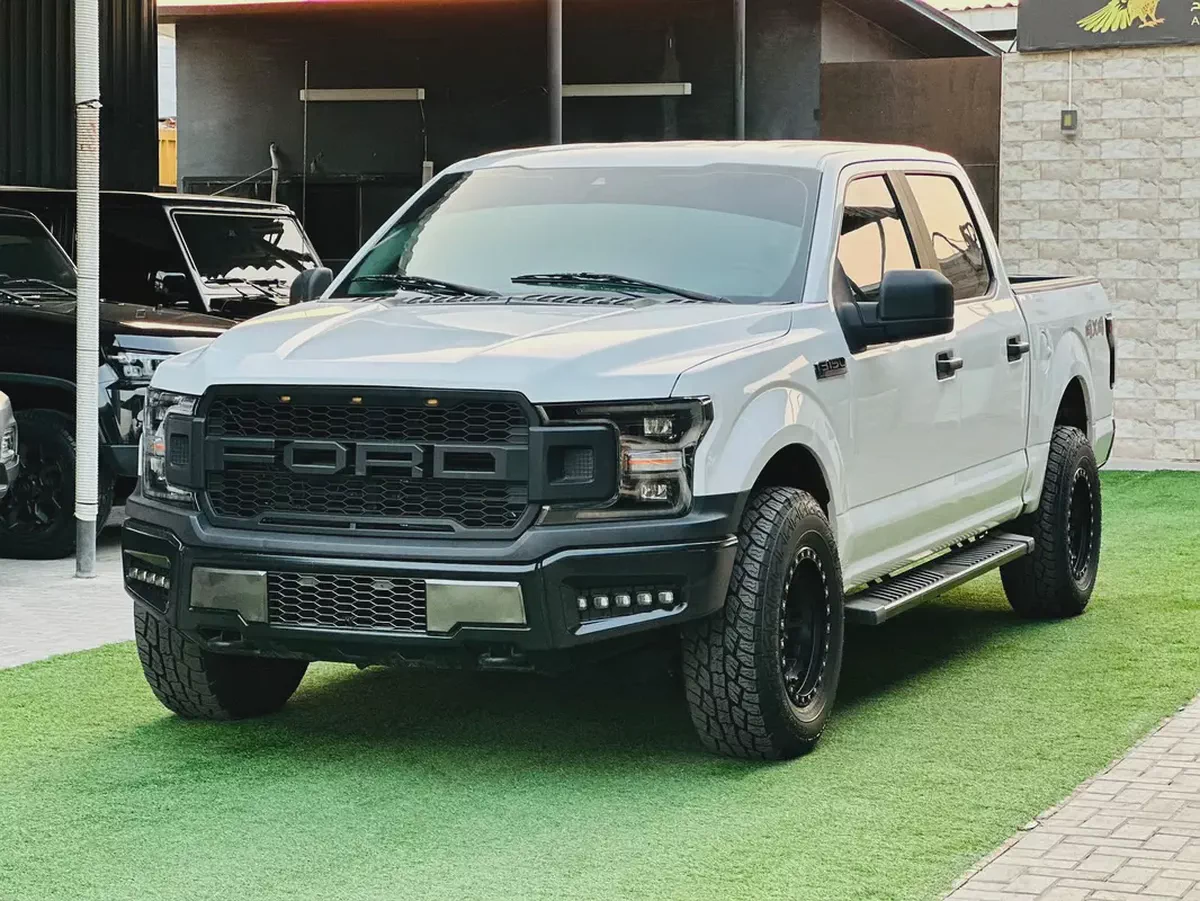فورد F-150 SuperCrew 4×4 موديل 2019 خليجي | V8 5.0L | شاشة كبيرة-2-2