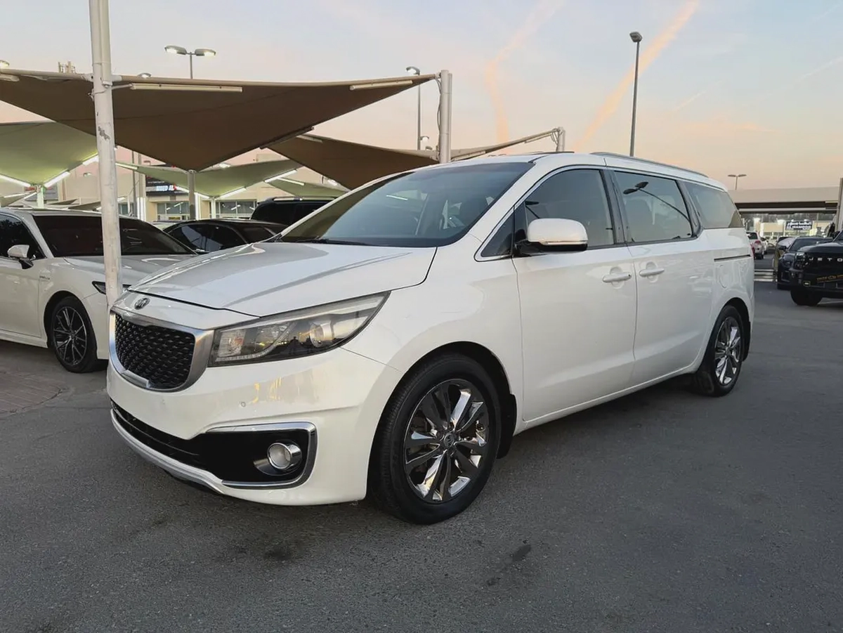 Kia Carnival 2016, white, full option-1-1