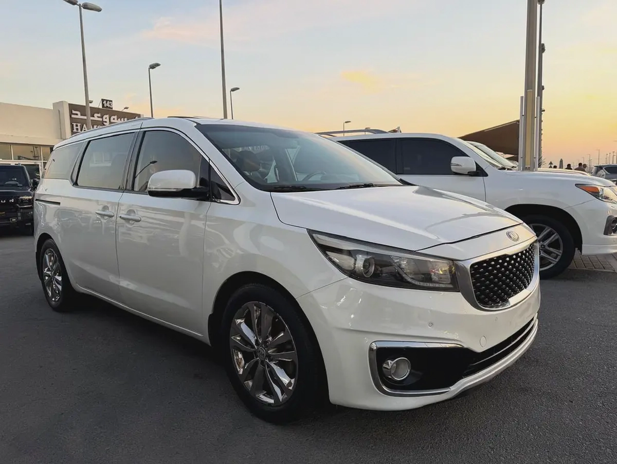 Kia Carnival 2016, white, full option-3-3