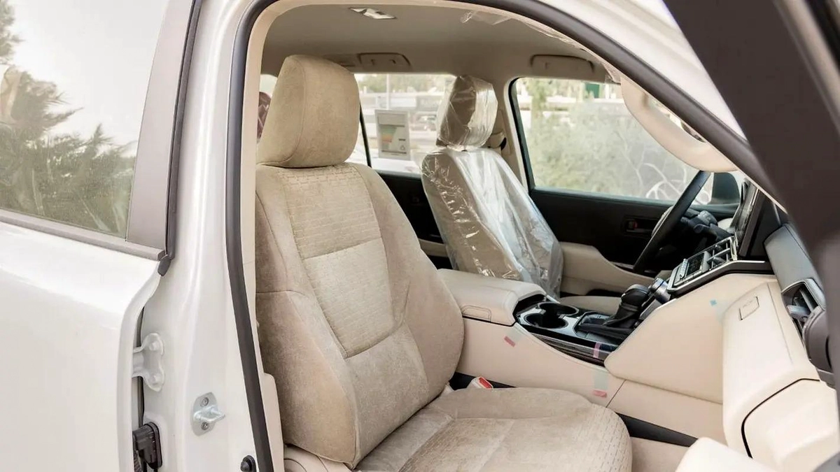 2026 Toyota Land Cruiser GXR 3.5L AT Petrol (Basic)-7-7