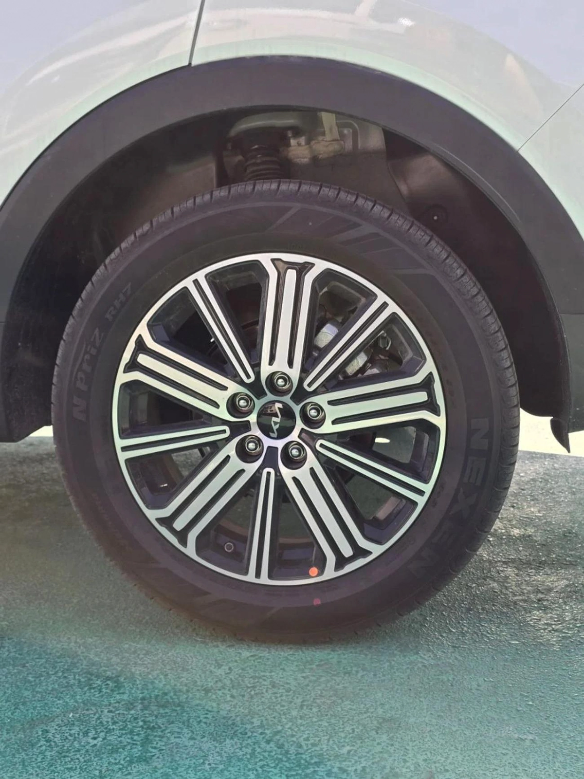 Kia Sportage 2.0L MPI EX (AWD)-6-6