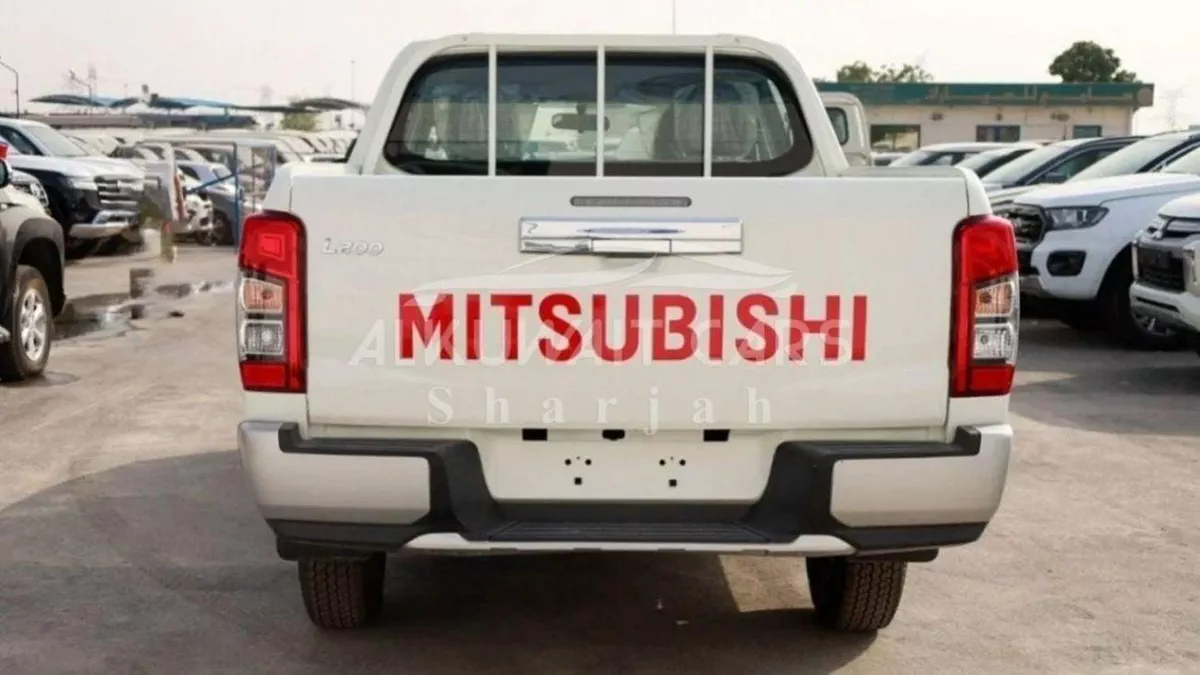 Mitsubishi L200 GL Mitsubishi L200-3-0