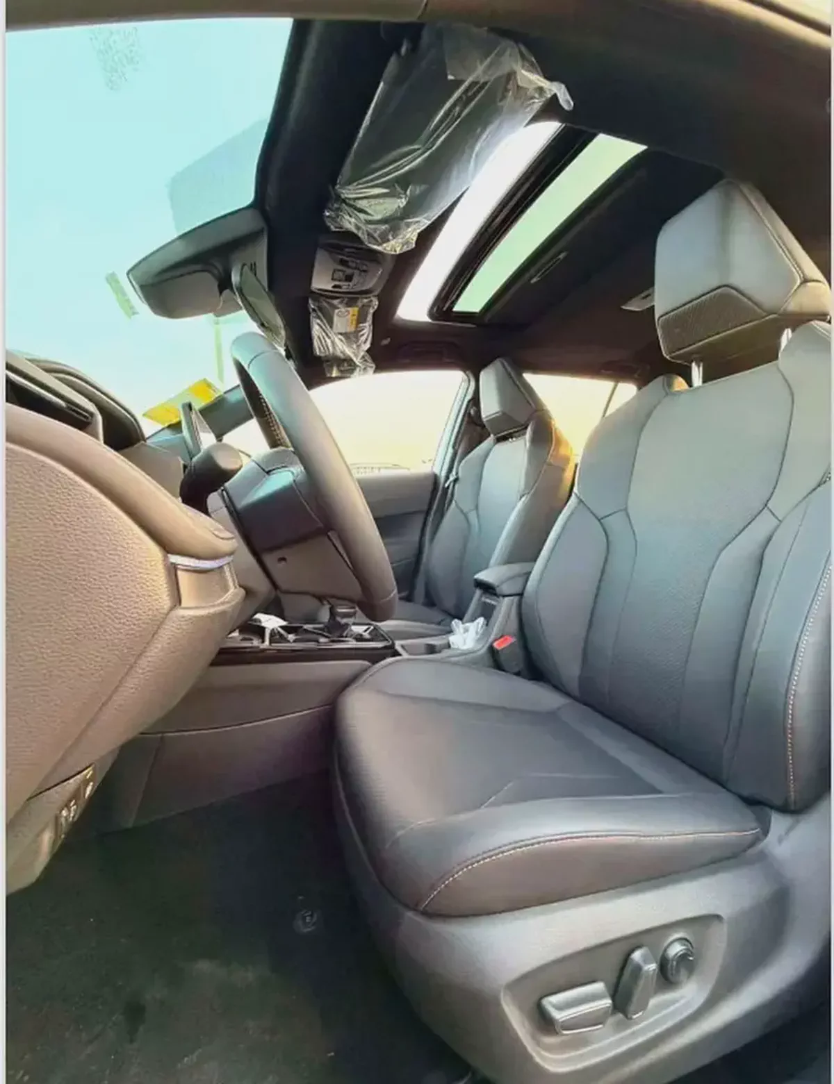 2026 / Toyota Frontlander Luxury / 2.0L / Hybrid / Chinese Specs-9-9