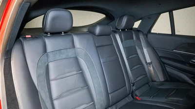 UAEs Very Best Example | 2 Years Free Servicing | AED 5,162 Per Month-4