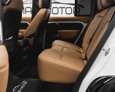 2025 Land Rover Defender 110 HSE | GCC Specs | Brand New-7